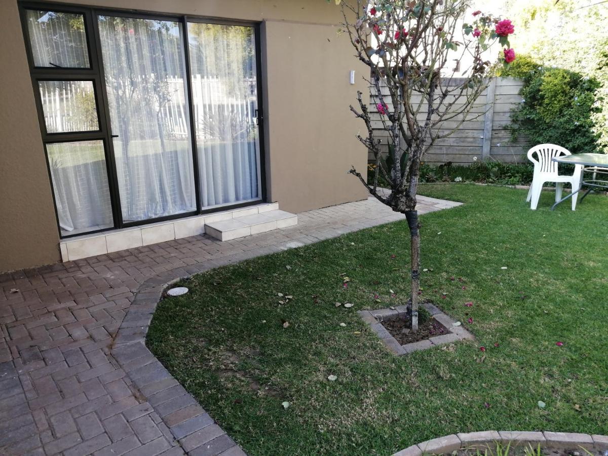 Easy Inn Guesthouse Welkom Exterior photo